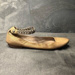 Chloe nude leather ballet flats 37 or us 6.5/7
